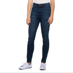 D. JEANS HIGH WAIST SKINNY